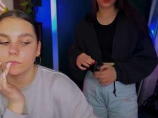 veri-ni Live Webcam on CamSoda