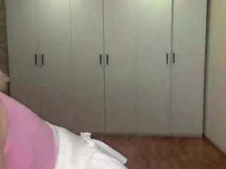 Live webcam model viktoriayoung on Soda Cams