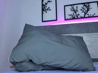 jenifer-lux live webcam show