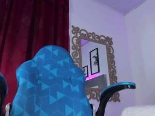 Jenifer-Lux live webcam show