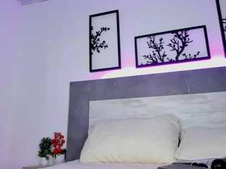 Jenifer-Lux live webcam show