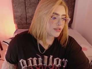 missevans Live Webcam on CamSoda