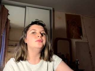 Live webcam model pattishortt on Soda Cams