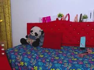 thalia-mills19 live webcam show