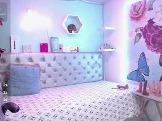 thalia-mills19