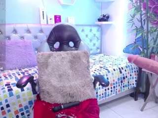 thalia-mills19 live cam preview
