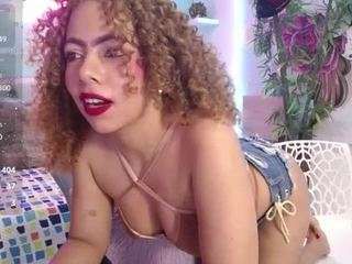 thalia-mills19