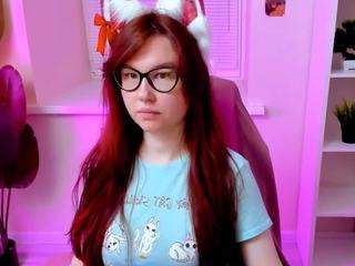 carolcat's CamSoda show and profile