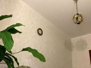 dinorahkuciemba's CamSoda show and profile