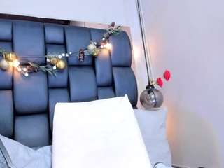 isa-valverde's CamSoda show and profile