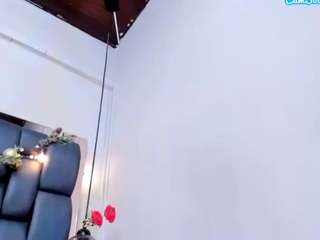 isa-valverde's CamSoda show and profile