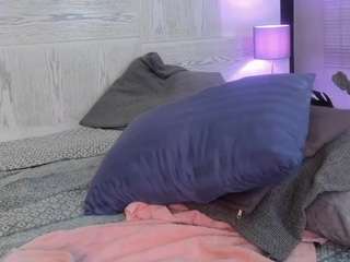 Live webcam model kira-exe on Soda Cams