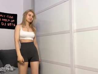 Live webcam model livsalim on Soda Cams