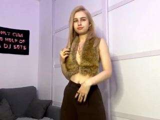 Live webcam model livsalim on Soda Cams