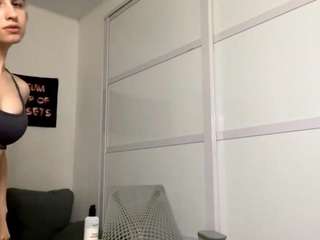 Live webcam model livsalim on Soda Cams