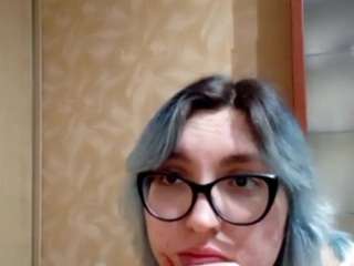 adellapasco, female webcam model,  years old, on live webcam