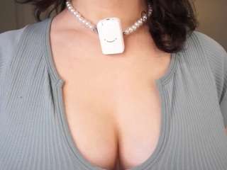 augustabuisson's CamSoda show and profile