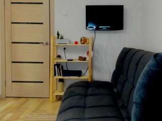 Live webcam model britneyooops on Soda Cams