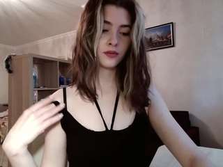 Live webcam model celestinehinderer on Soda Cams