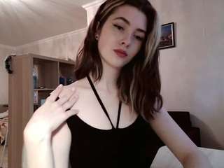 Live webcam model celestinehinderer on Soda Cams