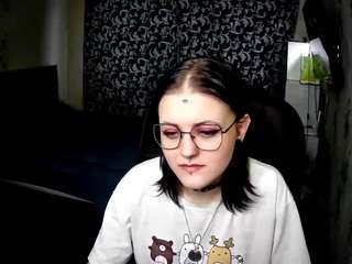 claudiamcclenon webcam