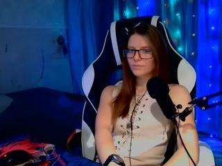 Live webcam model treenaockmond on Soda Cams