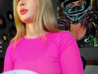 Live webcam model nicoletacooper on Soda Cams