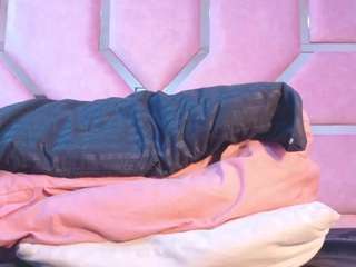 angelinajoliee webcam