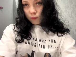 Live webcam model klaranovak on Soda Cams