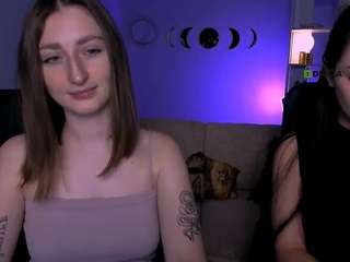 Live webcam model linda-lie on Soda Cams