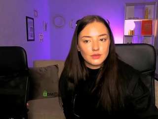 Live webcam model linda-lie on Soda Cams