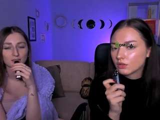 Live webcam model linda-lie on Soda Cams