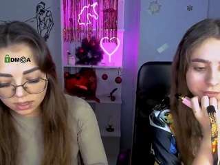 linda-lie Live Webcam on CamSoda