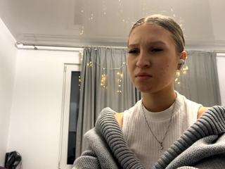 Live webcam model mariambrown on Soda Cams