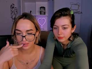 peris-smiley Live Webcam on CamSoda