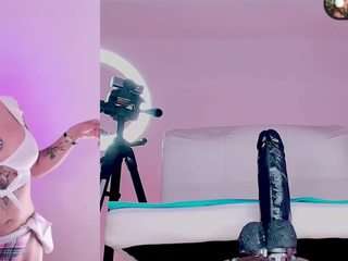 angel-pretty live cam profile