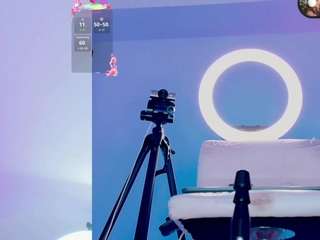 angel-pretty's CamSoda show and profile