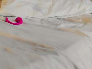 angie-leonn live cam