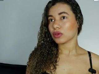 angie-leonn