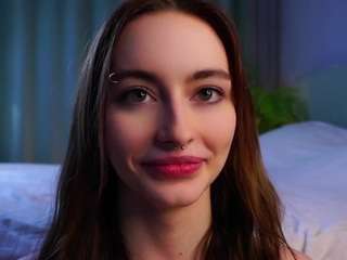 deanneplewinski Live Webcam on CamSoda