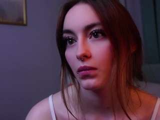 deanneplewinski's CamSoda show and profile