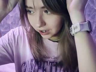 Live webcam model jonieganji on Soda Cams