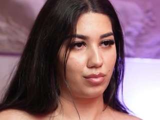 juliacoral Live Webcam on CamSoda