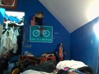 leticiafox77 live webcam show