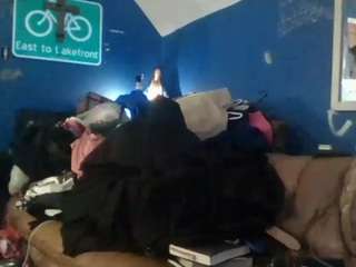 leticiafox77's live room