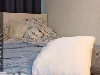 mirthasadhra's CamSoda show and profile