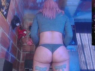 nathashabigass's CamSoda show and profile