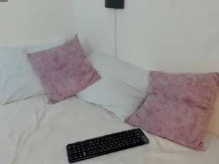 rossie-lanie Live Webcam on CamSoda