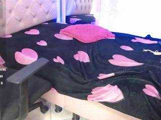 aisha-brunette18 Live Webcam on CamSoda