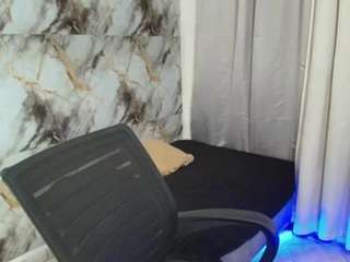 aisha-brunette18 Live Webcam on CamSoda